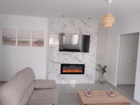 Vivienda con azotea privada, recién reformada, muy cerca de la playa, Rota